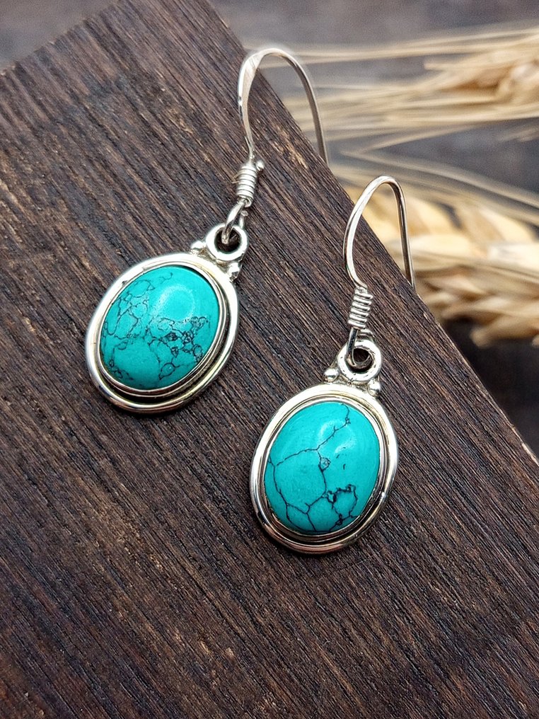 Ασημένια σκουλαρίκια 925 με κορυφαίας ποιότητας Τυρκουάζ. - Ύψος: 27 mm - Πλάτος: 10 mm- 3.4 g - (1) #1.0