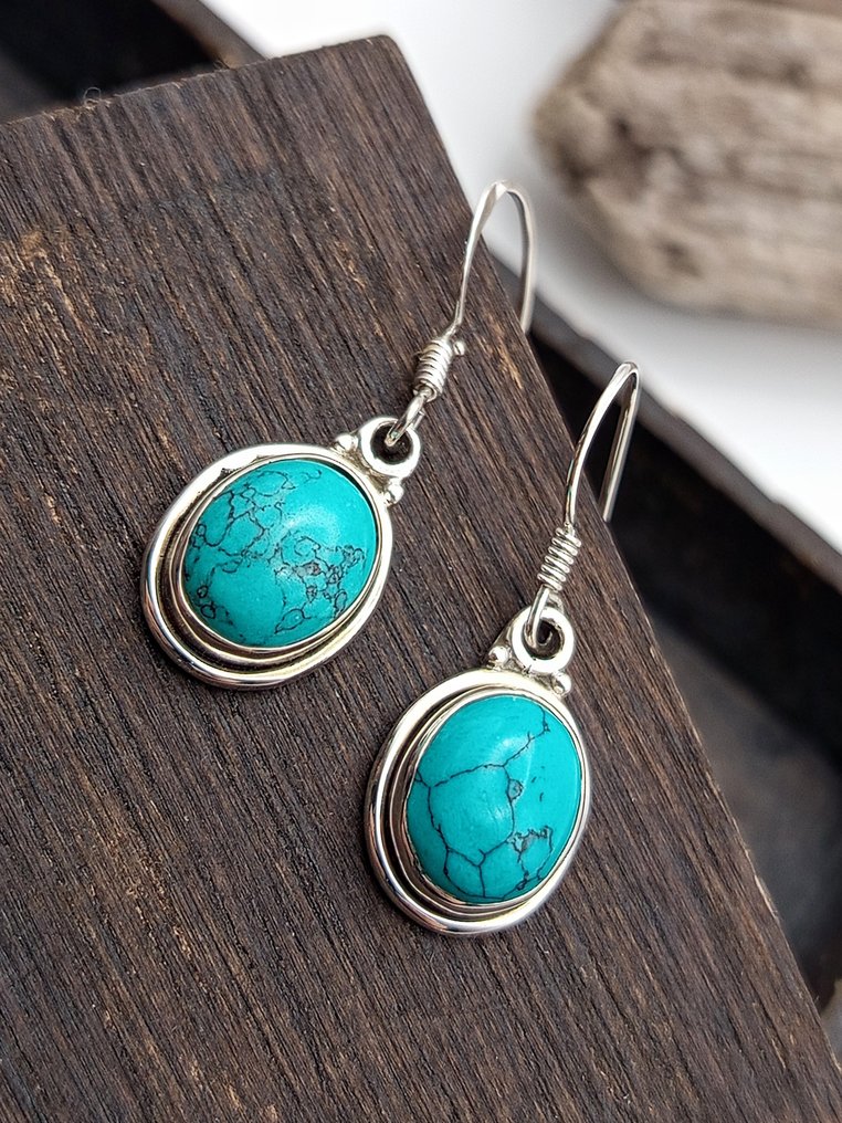 Ασημένια σκουλαρίκια 925 με κορυφαίας ποιότητας Τυρκουάζ. - Ύψος: 27 mm - Πλάτος: 10 mm- 3.4 g - (1) #1.0