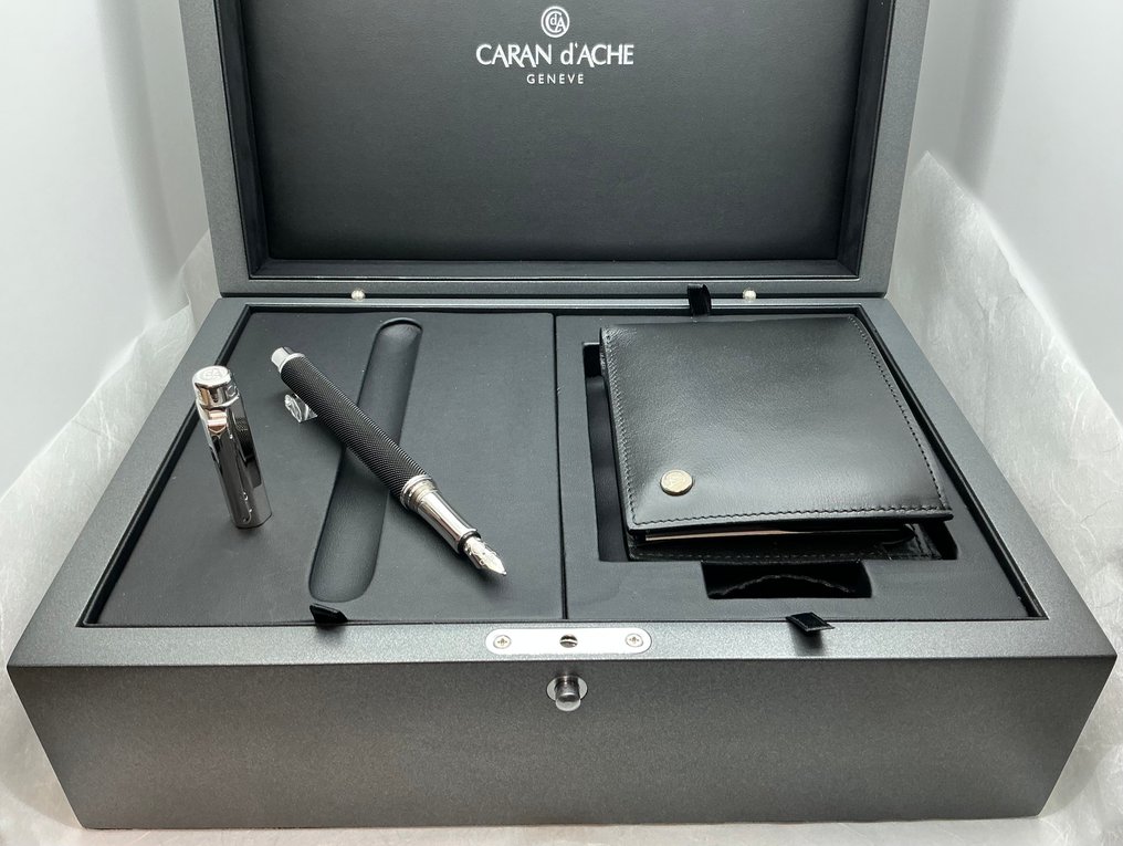 Caran d'Ache - Varius Ivanhoe Black - χωρίς τιμή ασφαλείας - Στυλογράφος #1.0