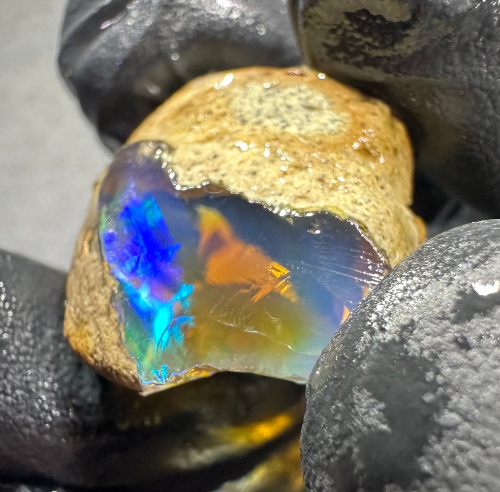 45ct Crystal Opal Rough- 9 g #1.0