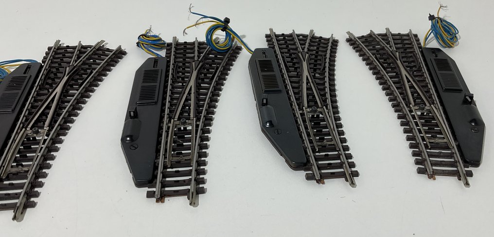 Märklin H0 - 2257/2261/2267 - Modellbahngleise (8) - Verschiedene Weichen für K-Gleise #3.2
