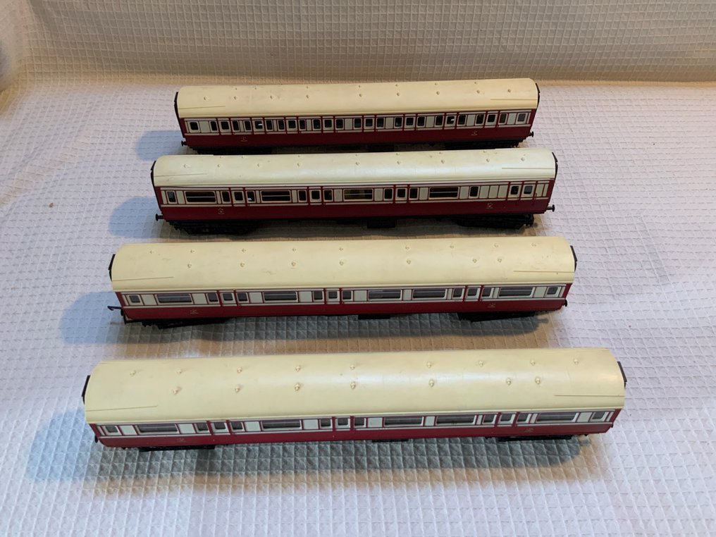Tri-ang 00 - Model train wagon (10) - British Rail #2.1