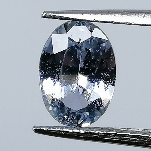 蓝宝石  - 0.81 ct - 西班牙宝石学院（IGE） - 无治疗 #3.2