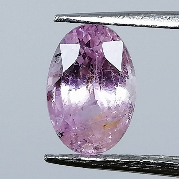 蓝宝石  - 1.45 ct - 西班牙宝石学院（IGE） - H(TE) - 无填充 #3.2