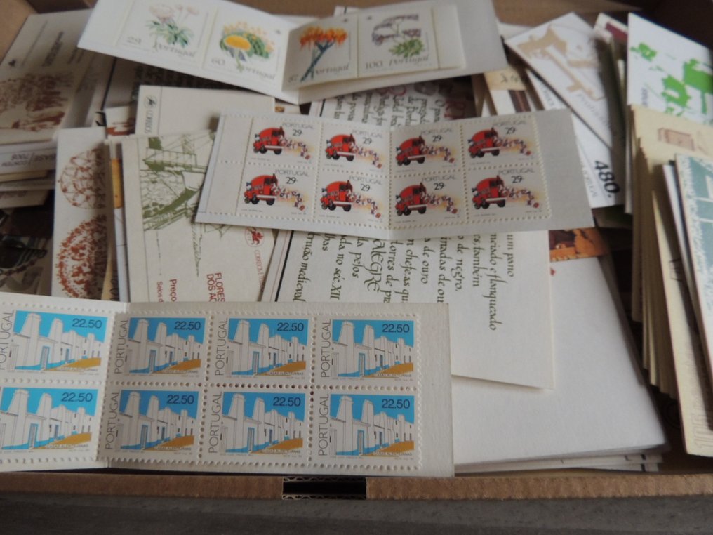 Πορτογαλία  - Σετ με +105 σημειωματάρια σε ένα κουτί. #1.0
