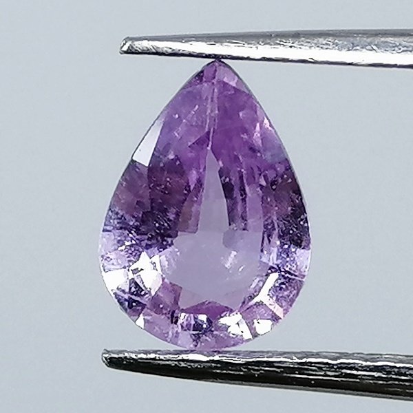 蓝宝石  - 0.70 ct - 西班牙宝石学院（IGE） - 无治疗 #1.0