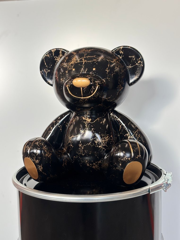 Rob VanMore - VANMORE Teddy Bear #1.0