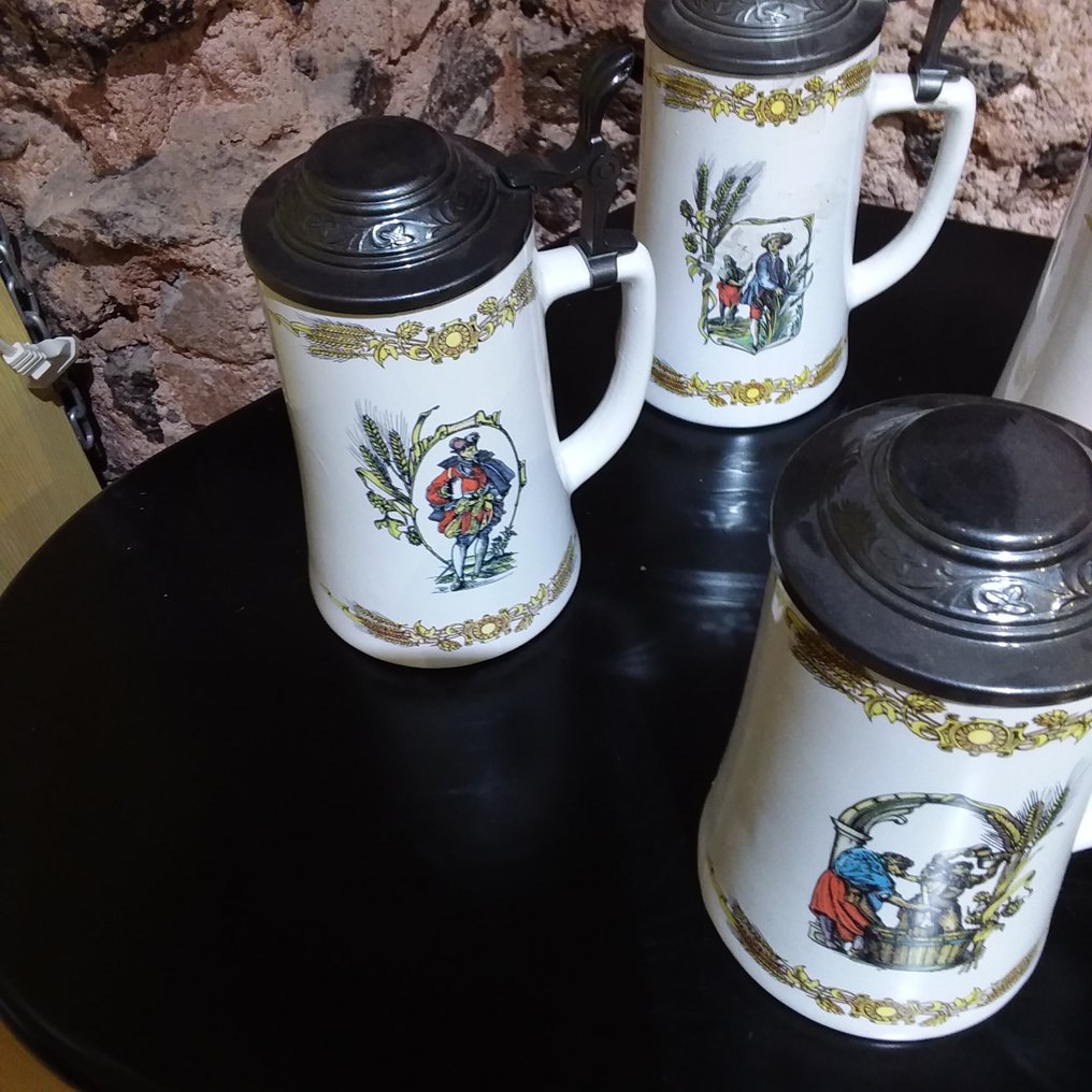 Temasamling - Ølglas i keramik med låg i tin. - SPLUGEN #4.3