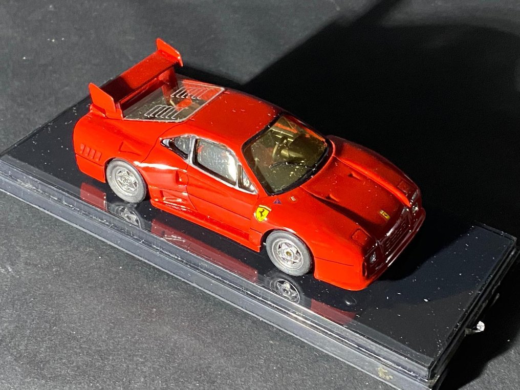 IMRE SZANTO 1:43 - Modellbil - Ferrari  GTO EVOLUTIONE #2.1