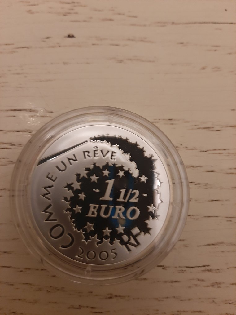 Γαλλία. 1 1/2 Euro 2005 "Hello Kitty" (3 monnaies) Proof  (χωρίς τιμή ασφαλείας) #3.2