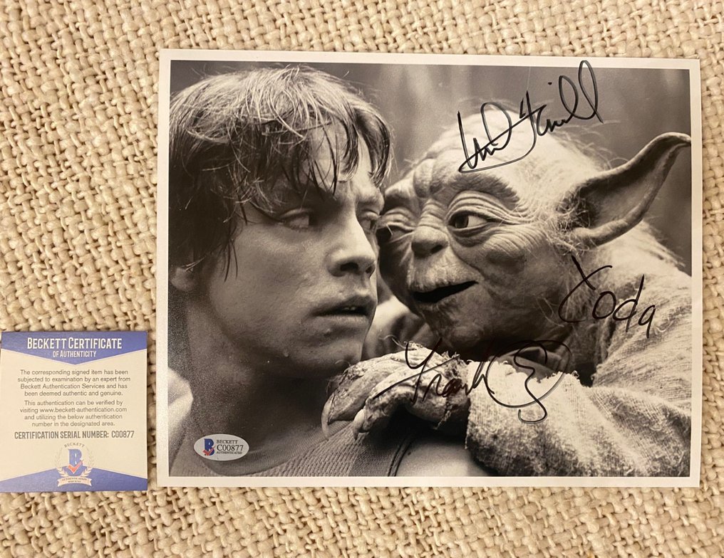 Star Wars - Mark Hamill (Luke) & Frank Oz (Yoda) - Double Signed 8x10 photo - with Beckett COA #1.0