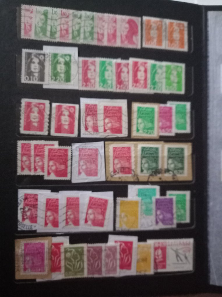 世界 1900/2022 - 涵盖所有大洲、不同年代，超过4000枚邮票的散装，以及两个收藏册——澳大利亚和…… #3.2