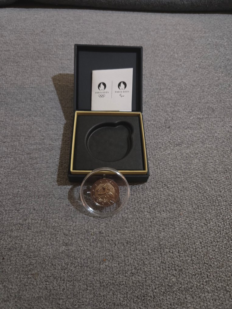 Γαλλία. 2 Euro 2024 "La Tour Eiffel Danse - Polissage Inversée" Proof #2.1