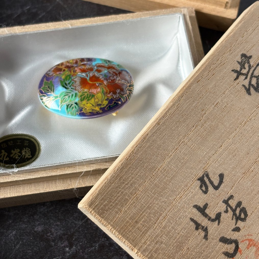 Καρφίτσα - σμάλτο - Ιαπωνία  (χωρίς τιμή ασφαλείας) #2.1