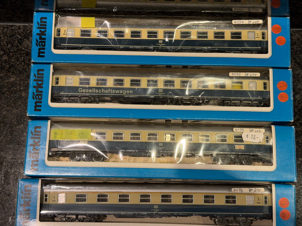 Märklin H0 - 4176, 4175, 4154 - Set Machetă tren transport călători (4) - Patru vagoane de pasageri - DB #2.1