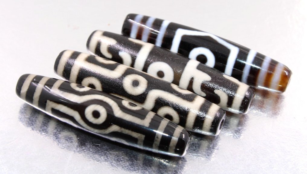 4颗古老的佛教圣藏族天然玛瑙DZI珠，分别具有3、7和9只眼睛 护身符- 60.6 g #4.3