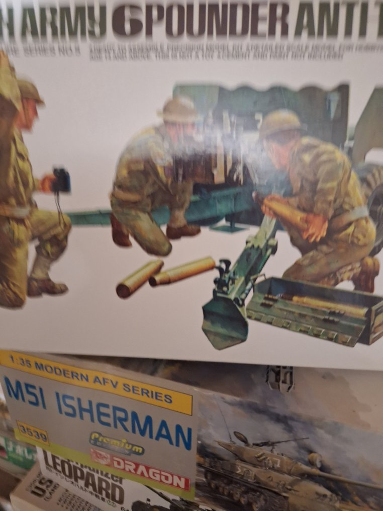 Tamiya 1:35 - Model military vehicle  (9) - 9x Boxes: M4 Sherman, Half Track 2 normal, DCA type 61 japonais, M3 Lee, Leopard A 4 Type 74, - Military #3.2