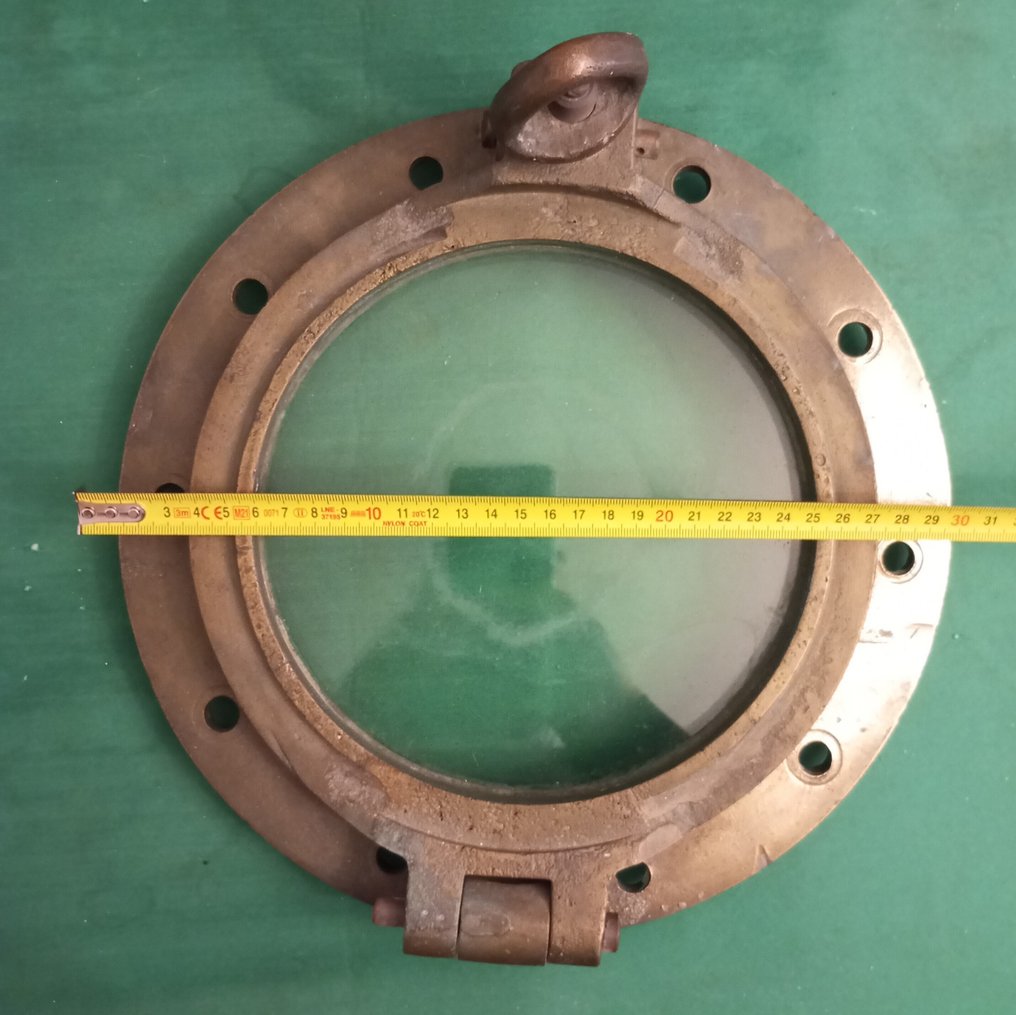 OBLO' - Bronce - Procedencia del puerto Pireo. #3.2