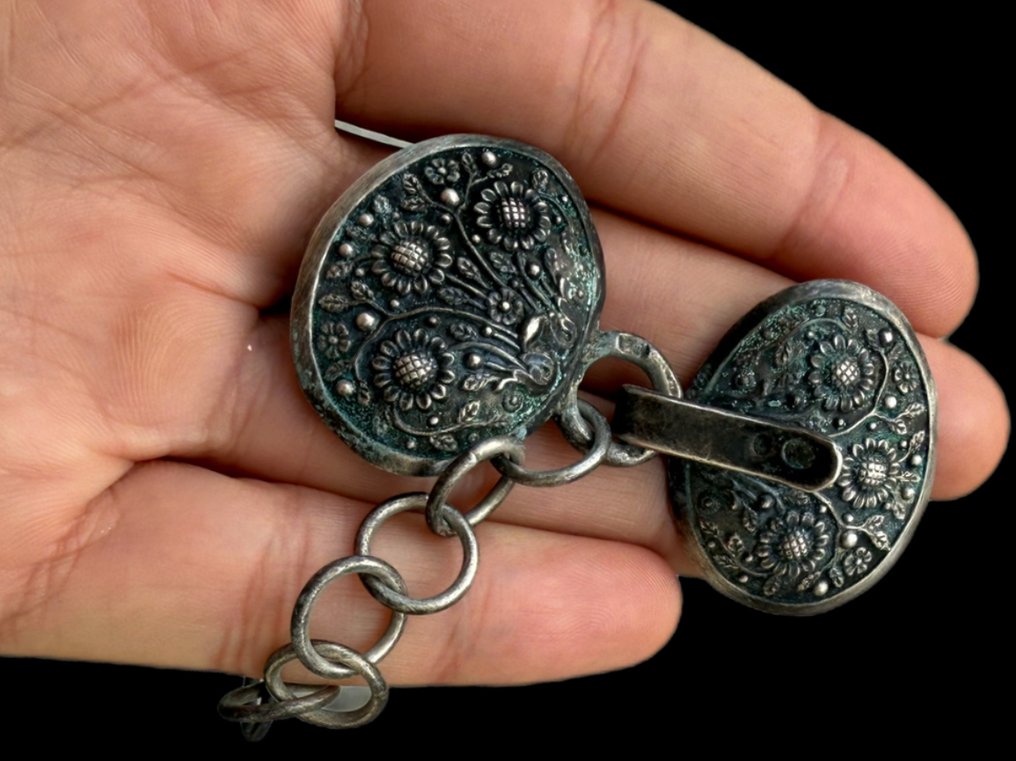 银, 爱德华时代风格的纯银腰带扣配件，带有细节装饰。 - 吊坠 - Primi 800 淑女 #2.1