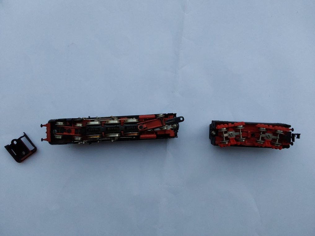 Rivarossi N - 2193 - Ånglokomotiv med tender (1) - BR10 - DB #3.2