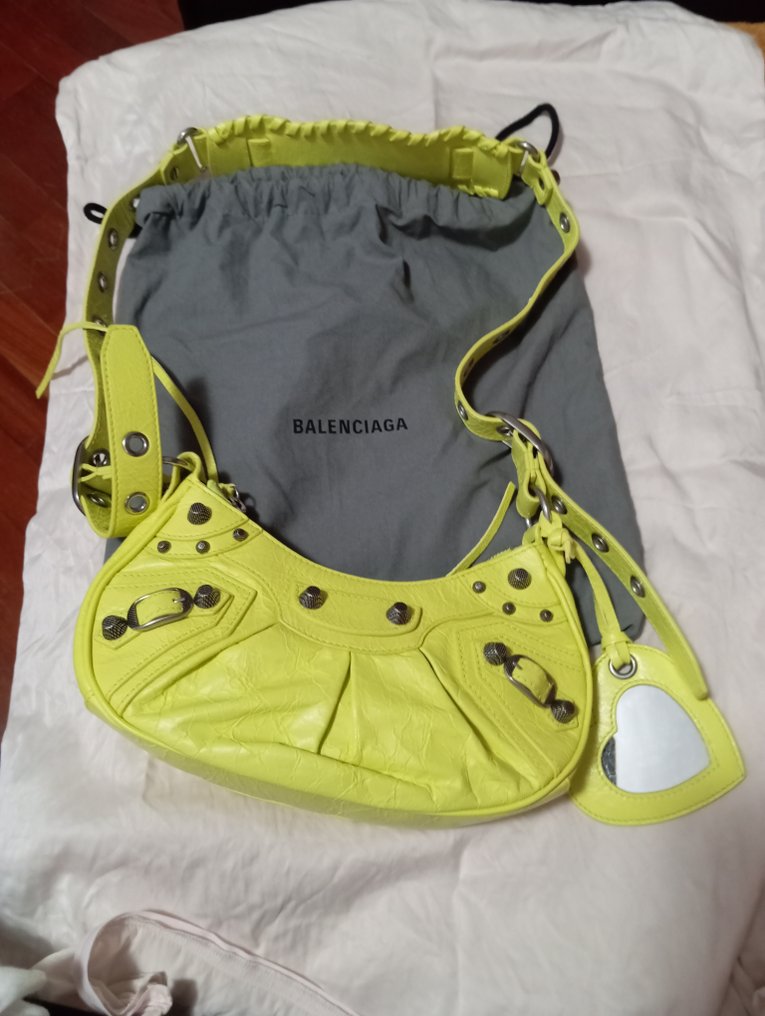 Balenciaga - Skuldertaske #3.2