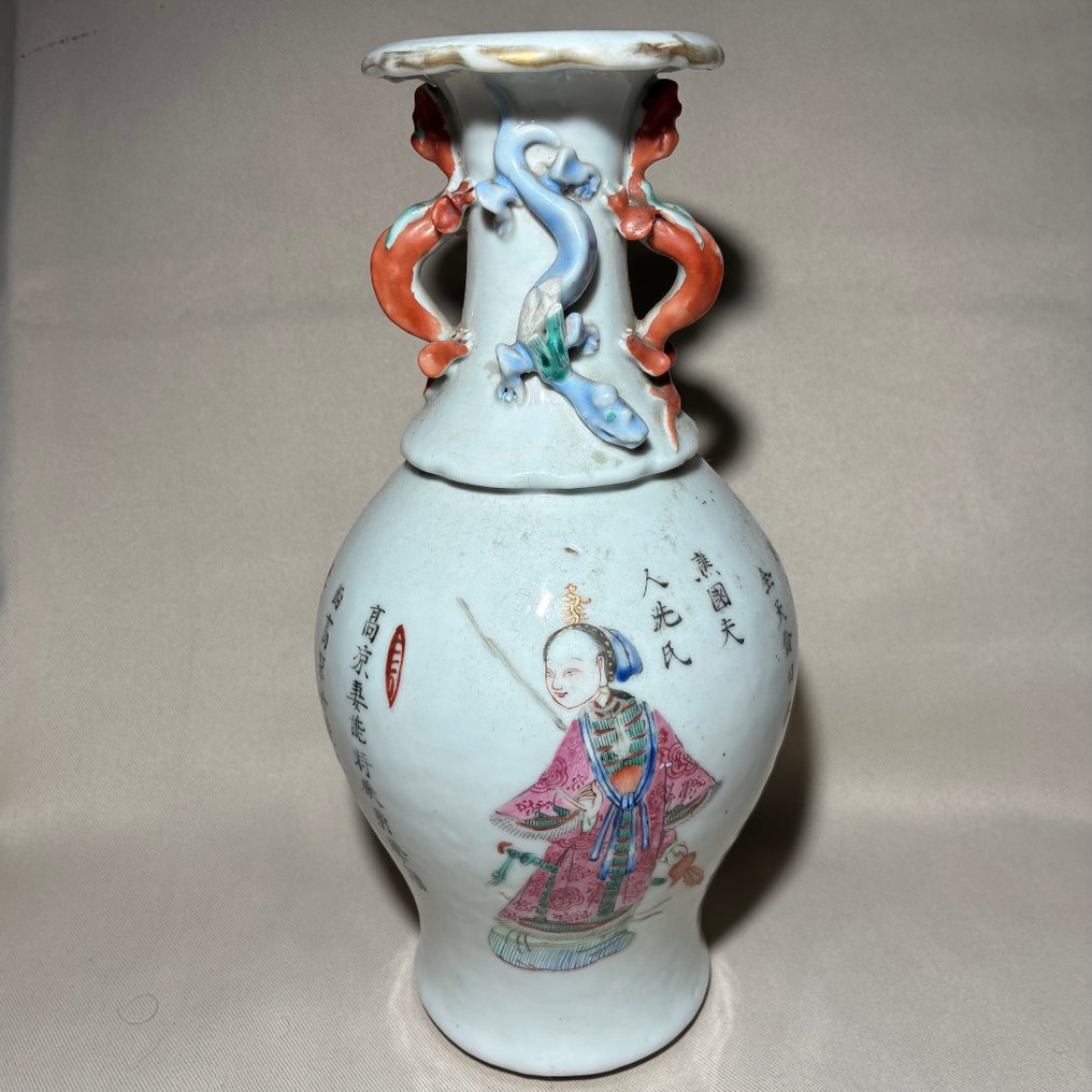 无双谱图案花瓶——诗歌与人物（不设底价出售） - 瓷 - 中国 - Daoguang (1821-1850) #1.0