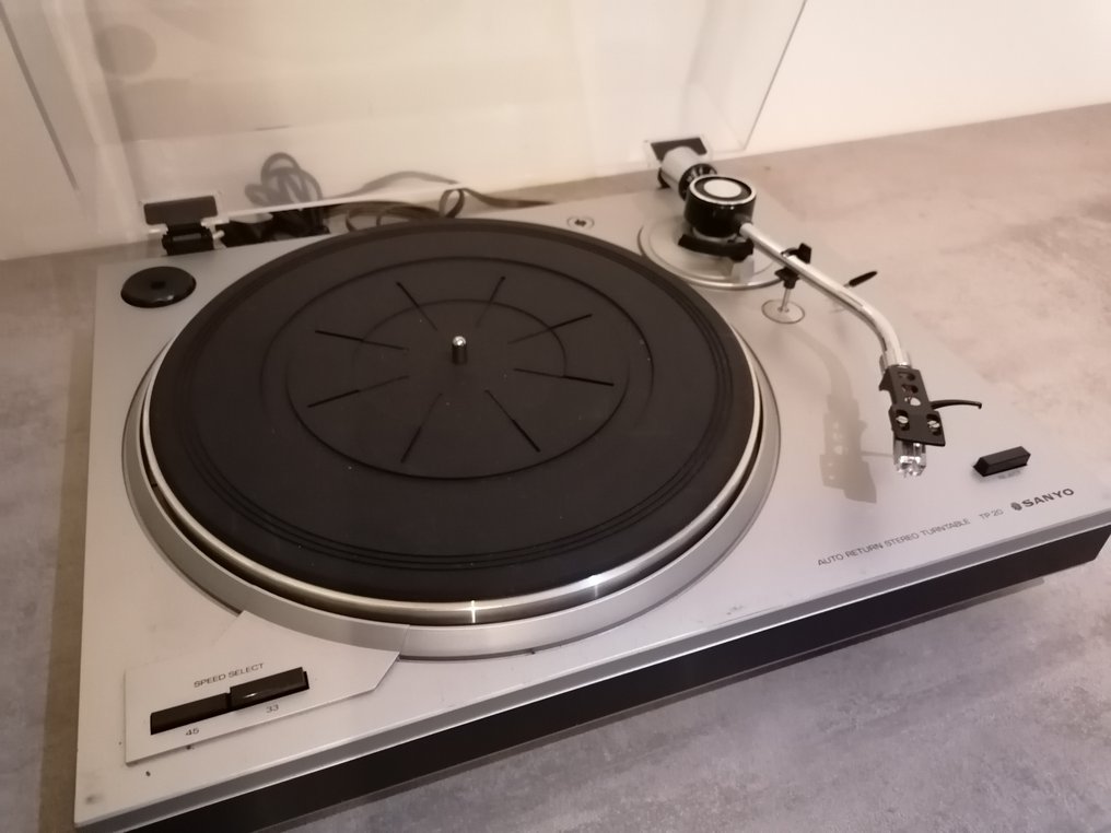 Sanyo - TP-20 Turntable #1.0