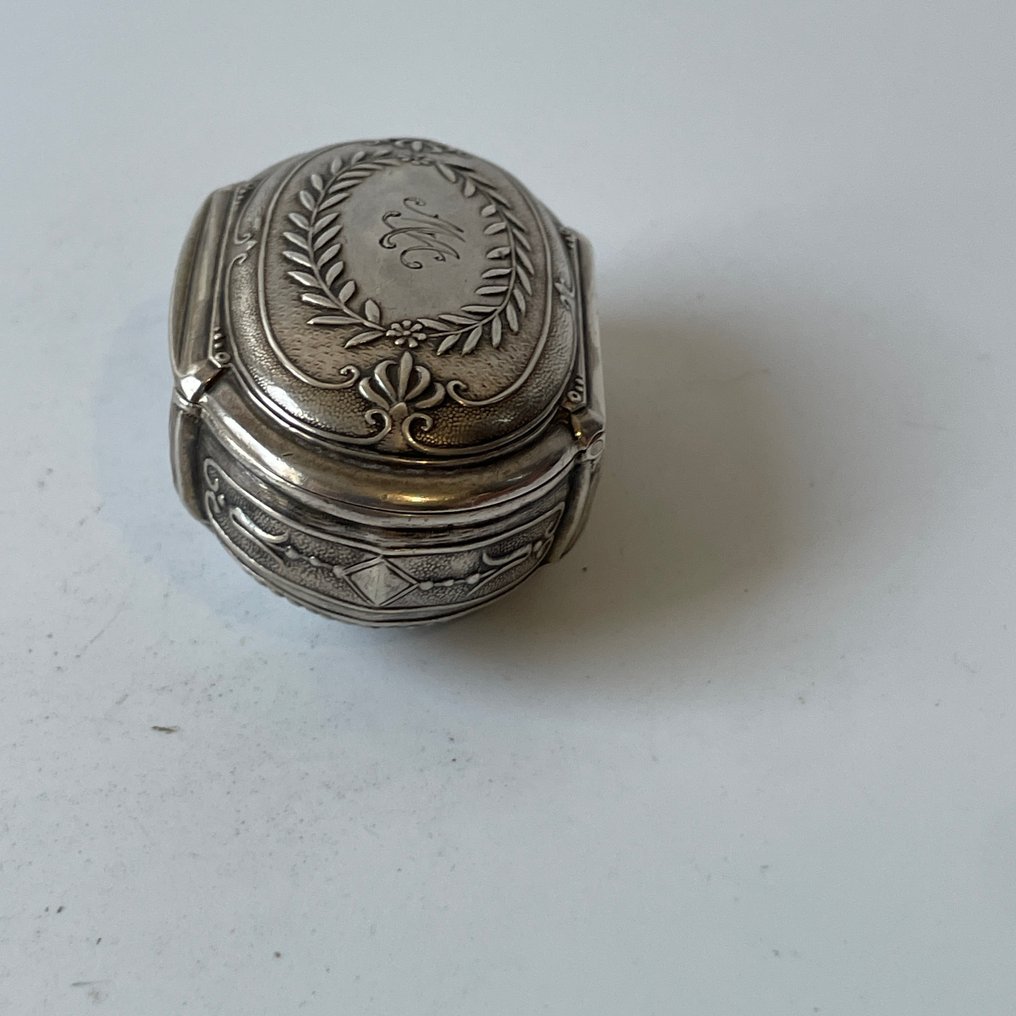 盒子 - 隐藏式铰链盖 - .800 银 - tabatière #4.3