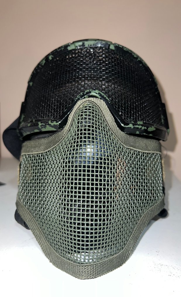 Deutschland - Tarnausrüstung - Casco Airsoft #1.0