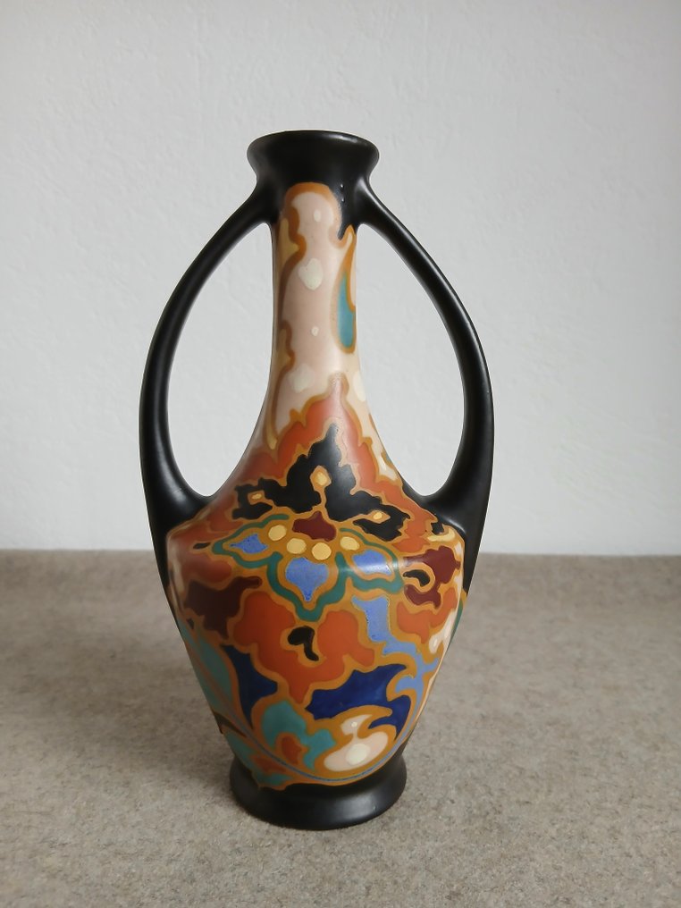 Regina Kunstaardewerkfabriek - Vase  - Earthenware, Ceramic - Rosario #2.1
