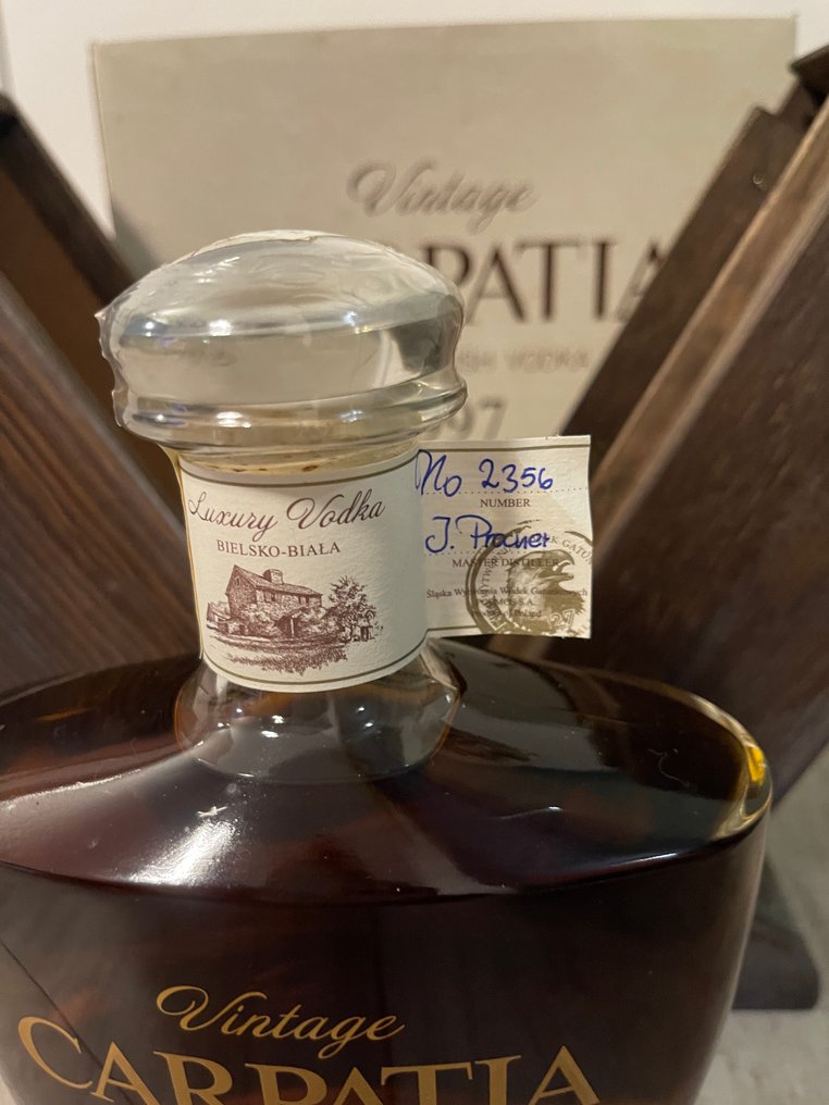 Carpatia 1997 - Vintage Luxury Polish Vodka  - 700ml #3.2