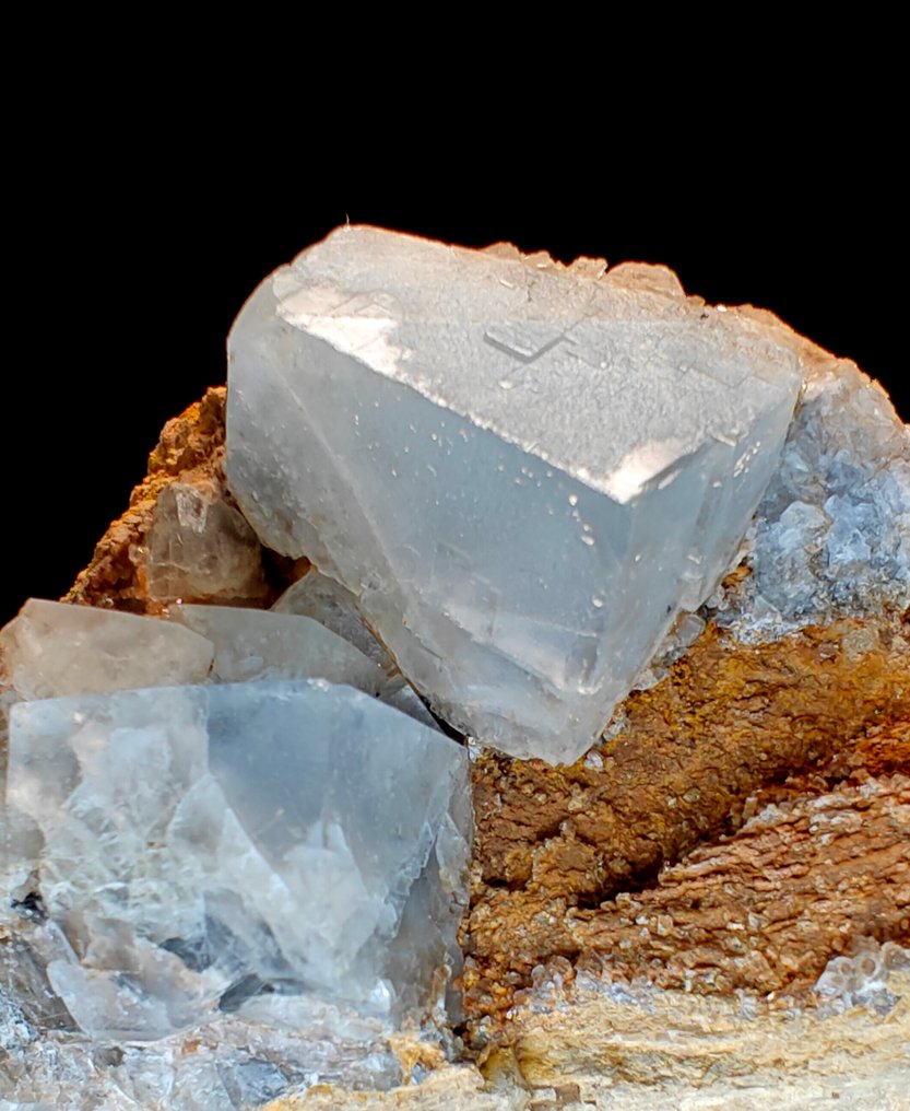 Φθορίτης Κρύσταλλοι στη μήτρα - Ύψος: 5 cm - Πλάτος: 6 cm- 211 g #3.2