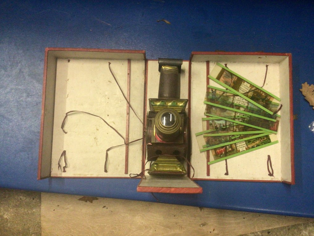 Lapierre Salon + lames de verre | 魔术灯笼 #1.0