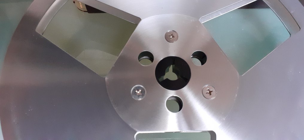 Akai - akai 2 个金属卷盘 R-7 M（10.5 英寸）装在塑料盒子中。 开盘式音频 #3.2