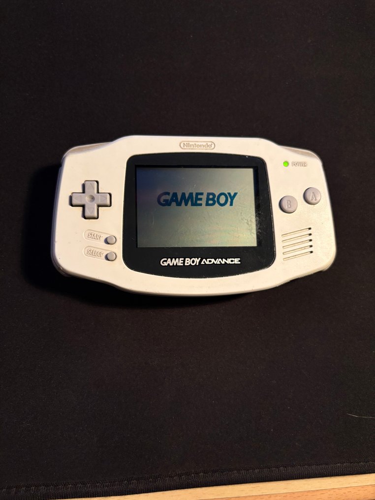 Nintendo - Gameboy Advance - Spelcomputer #1.0
