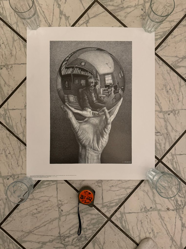 M.C. Escher (1898-1972) - Hand met spiegelende bol #1.0
