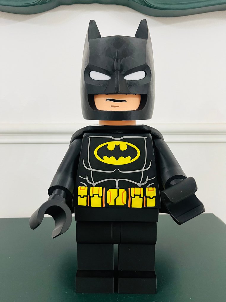 PYTHIA - Figure - Batman oversize - Plastic #2.1
