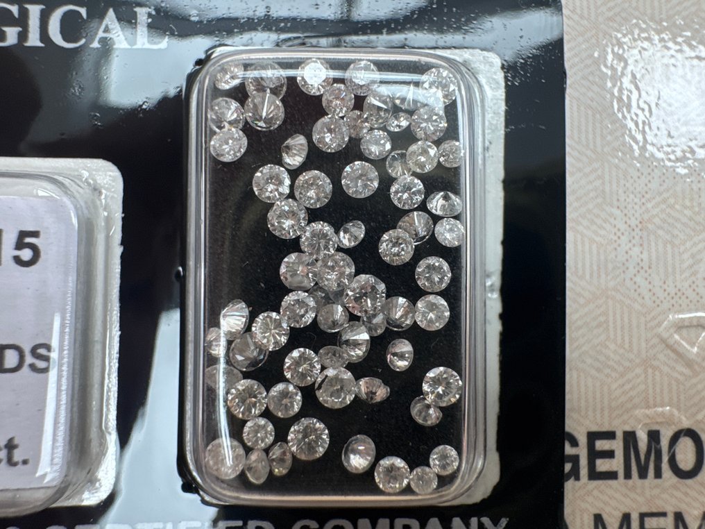 没有保留价 - 63 pcs 钻石  (天然)  - 2.03 ct - 圆形 - D (无色), E, F - VS1 轻微内含一级, VVS1 极轻微内含一级, VVS2 极轻微内含二级, VS2 轻微内含二级, SI1 微内含一级, SI2 微内含二级, SI2 微内三含级 - 以色列宝石中心（G.C.I.） #1.0