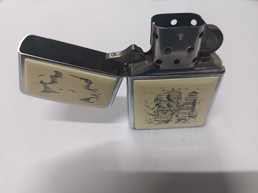 Zippo - 芝宝 - 没有保留价 - 口袋打火机 - 钢材（不锈钢）, 搪瓷 #4.3