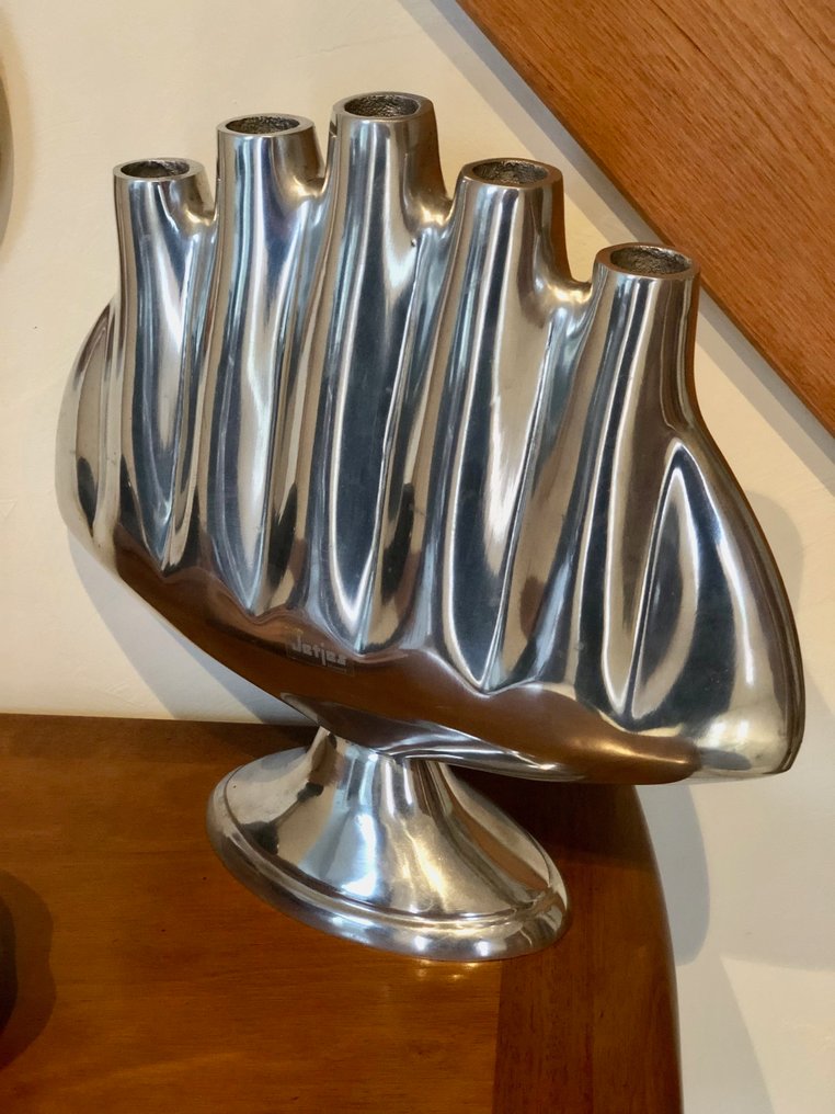 Vas  - Aluminium #1.0