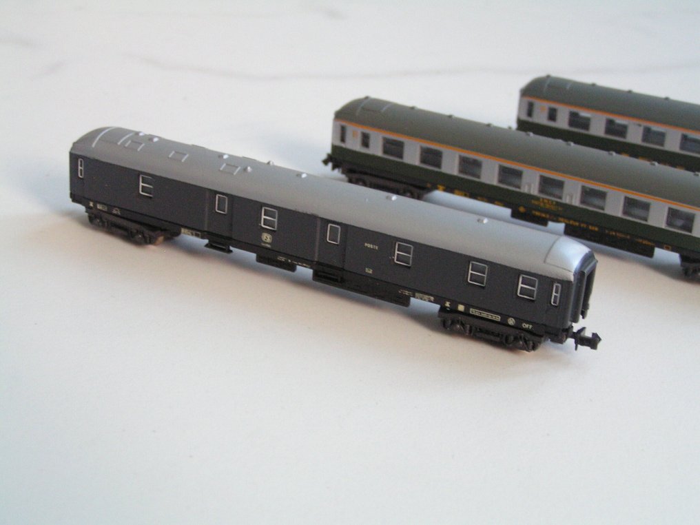 Lima N - Modelltog passasjervogn (4) - 4 personvogner og 1 pakkvogn. - SNCF, FS #2.1