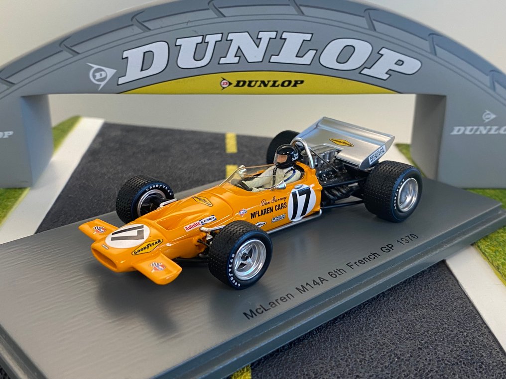Spark 1:43 - Model car - McLaren-Ford #17 6th French GP 1970 - Dan Gurney - Superb limited and sold-out edition collector #4.3