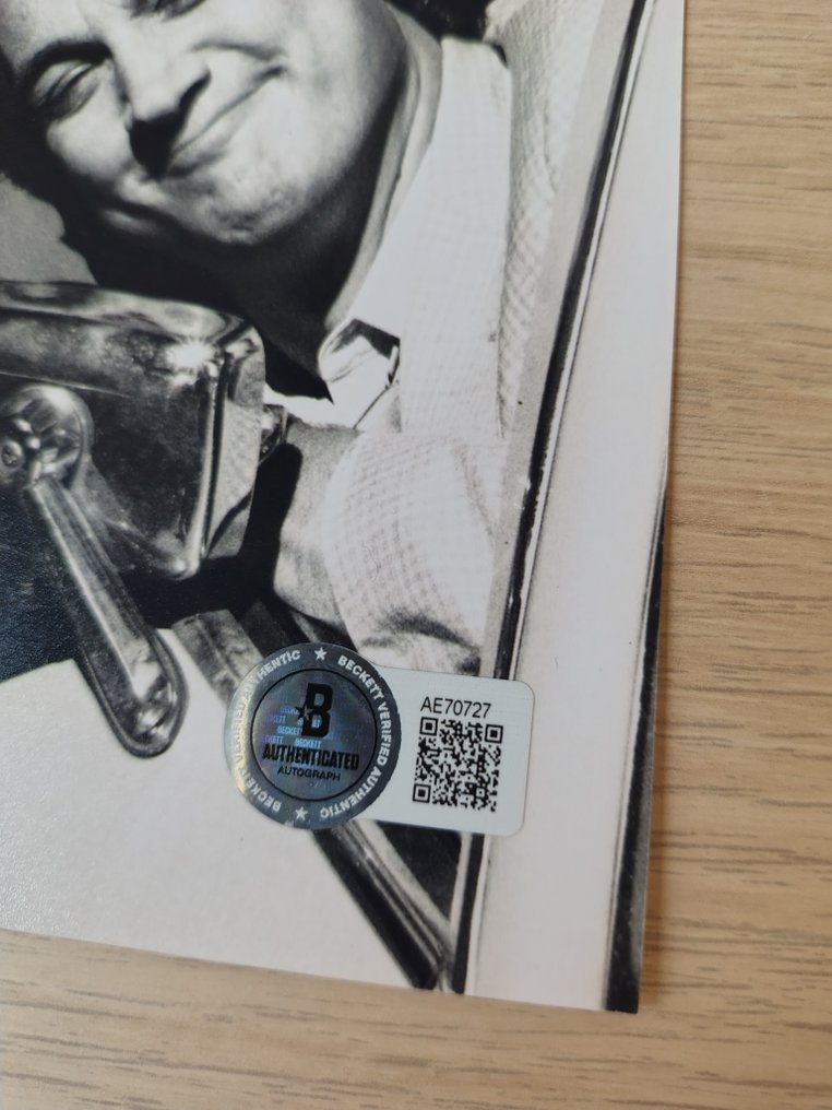 Red Heat - Jim Belushi - Autograph, Photo with Beckett COA #3.2