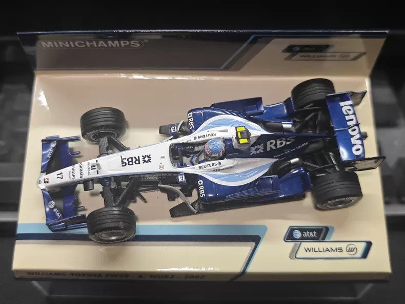 Minichamps 1:43 - Modelbil - Williams-Toyota FW29 #4.3