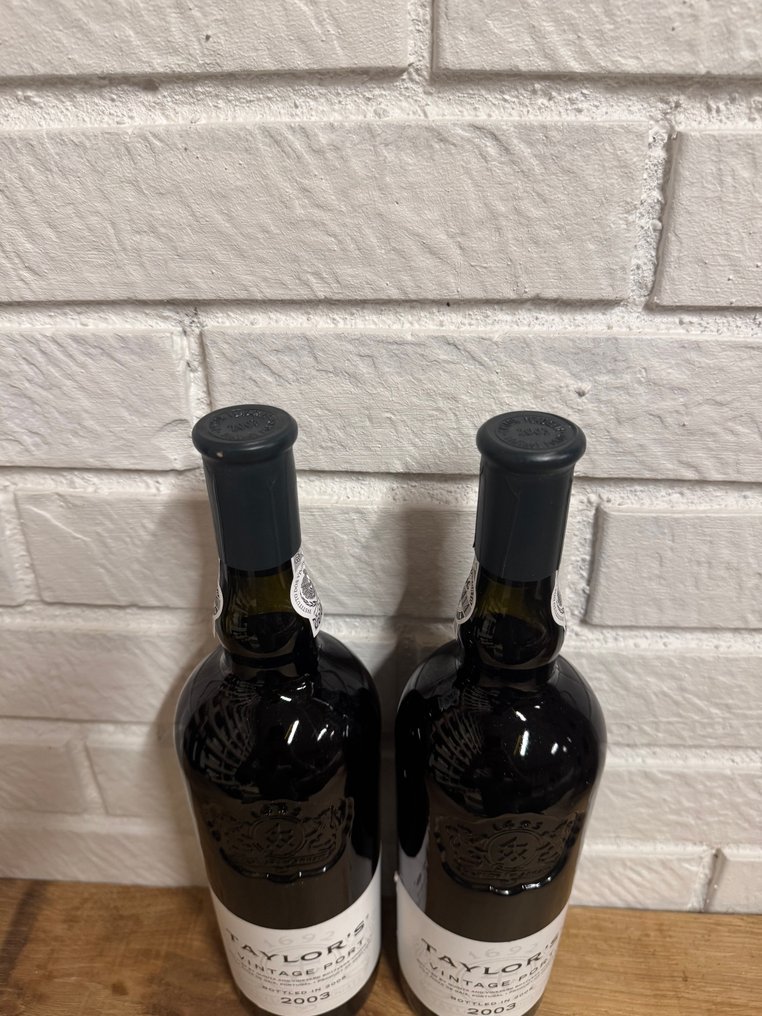 2003 Taylor's - Vintage Port -  Douro  - 2 Flaskor (0,75L) #2.1