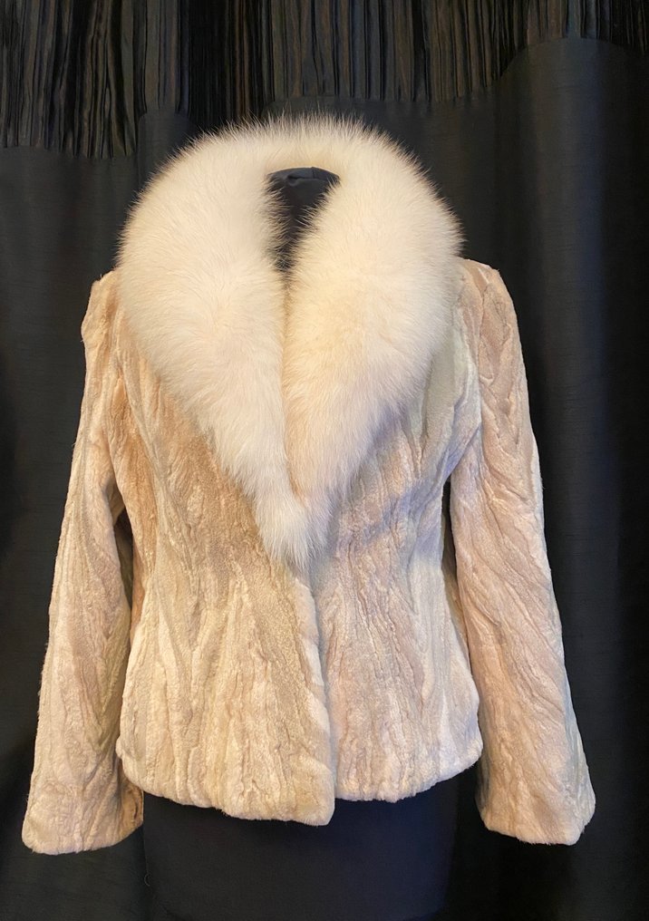 Artisan Furrier - Futro #4.3