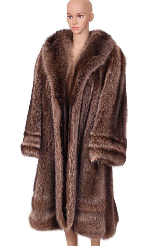 Artisan Furrier - Abrigo de piel #3.2