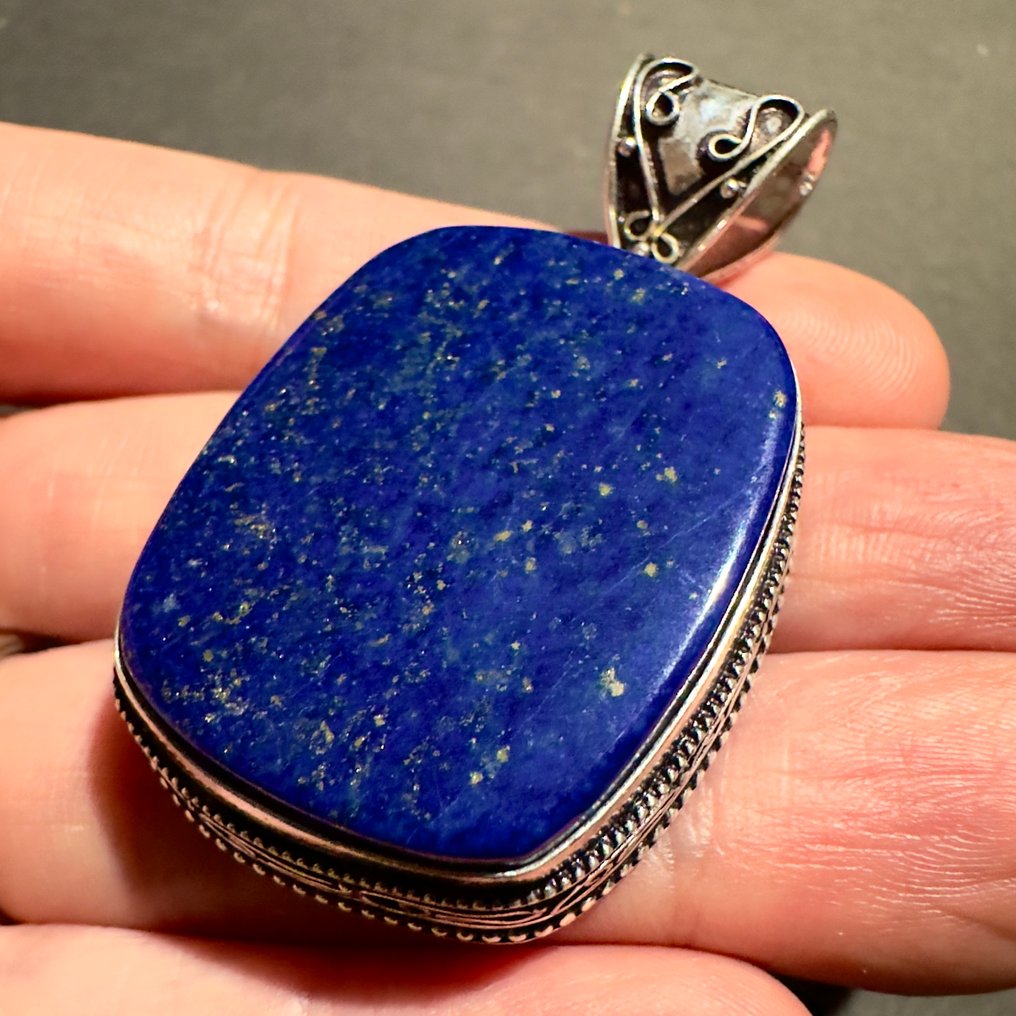 Lapis Lazuli Pendentif - Hauteur : 37.1 mm - Largeur : 29.8 mm- 21.34 g - (1) #1.0