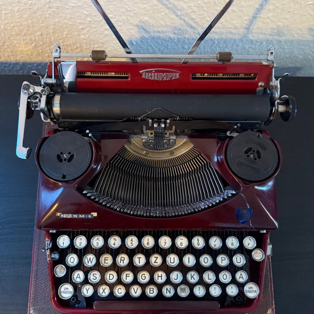 Triumph Norm 6 rot - Triumph Werke Nürnberg A.G. Nürnberg / Deutschland - Typewriter - 1930-1940 #4.3