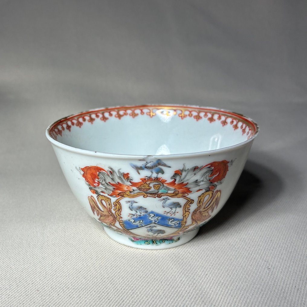 Σορμπέ με διακοσμήσεις από θυρεό - Ομοίωμα « θυμήσου τον όρκο σου » (Πωλείται χωρίς ελάχιστη τιμή). - Πορσελάνη - Κίνα - Qianlong (1736-1795) #1.0